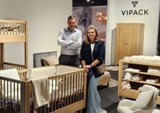 Ruben en Kaat Viaene laten de Forest-Collectie zien van Vipack.